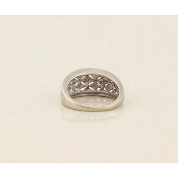 10k White Gold Diamond Dome Band Ring Size 6 - Picture 3 of 7